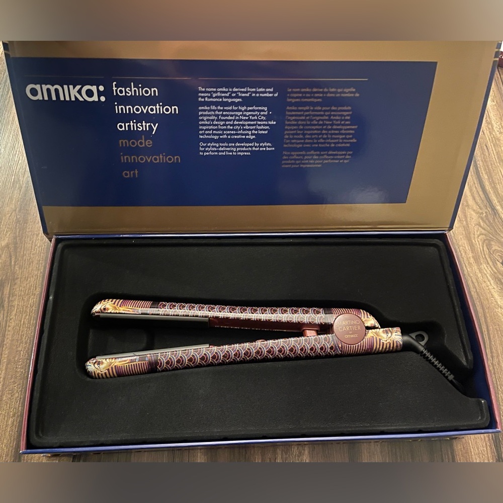 AMIKA MARTINO CARTIER CERAMIC FLAT IRON - Picture 2 of 10